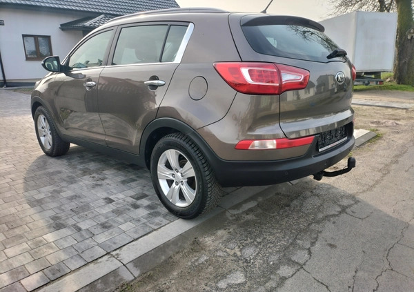 Kia Sportage cena 44900 przebieg: 223000, rok produkcji 2013 z Urzędów małe 232